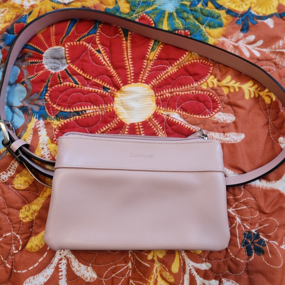 Calvin Klein  belt bag pink new no tags